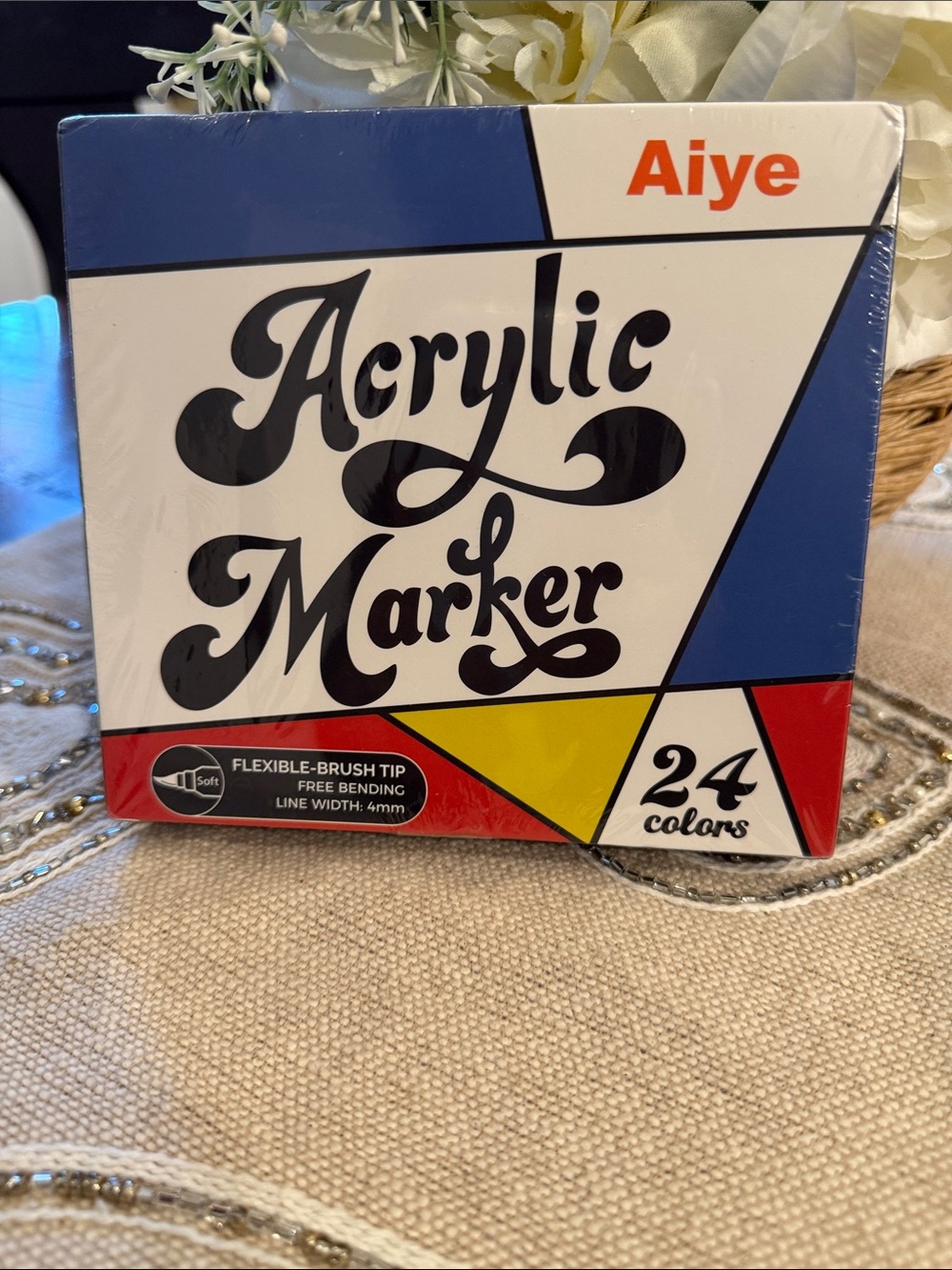 Acrylic Markers 24 colors Flexible -brush tip - Picture 8 of 11